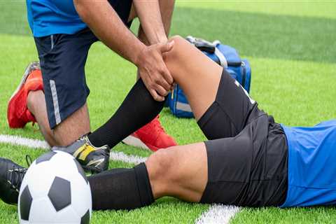 The Job Description and Responsibilities of an Athletic Trainer