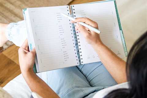 How to Set Up an Undated Planner for the New Year