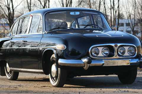 The Tatra 603-2 Is A Premium Sedan That You’ve Never Heard Of