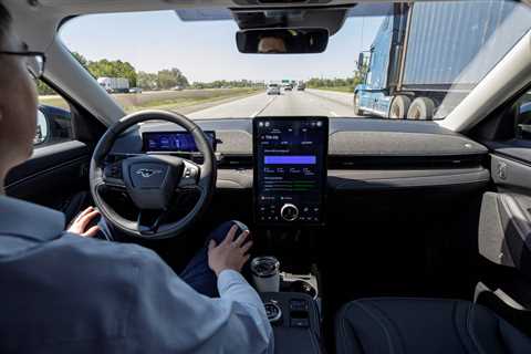 Fear Of Autonomous Cars Grows Among Americans, Study Shows