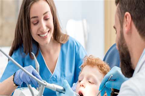 Are dental assistants healthcare workers?