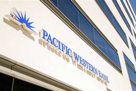 PacWest says in talks with potential partners after share plunge