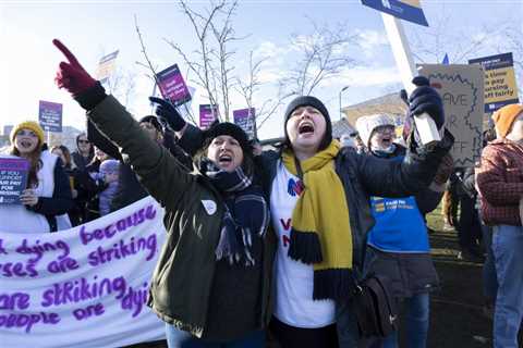 Latest RCN nurse strike begins in England this evening