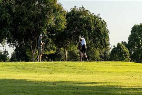 Can You Bring Your Own Golf Clubs to Play at the Driving Range in Cedar Park, Texas?