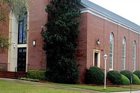 What Classes and Seminars Does Towson United Methodist Church Offer?