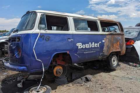 Junkyard Gem: 1978 Volkswagen Transporter