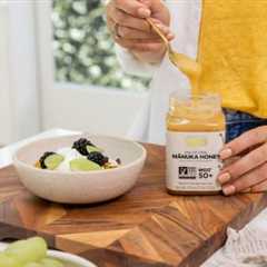 From Beauty To Pre-Workout, 7 Surprising Ways We’re Using Raw Manuka Honey