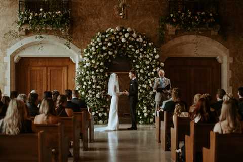 This Fairmont Banff Springs Wedding is the Epitome of a Fairytale Wedding