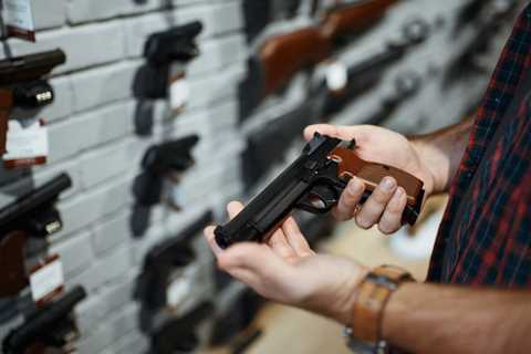 Tenth Circuit Confirms Constitutionality of Ban on Felons' Firearm Possession in Wake of 'Bruen'