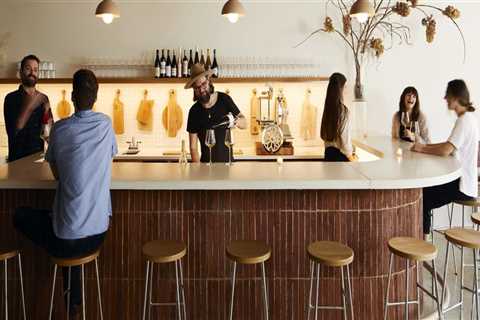 What Makes a Wine Bar Stand Out?