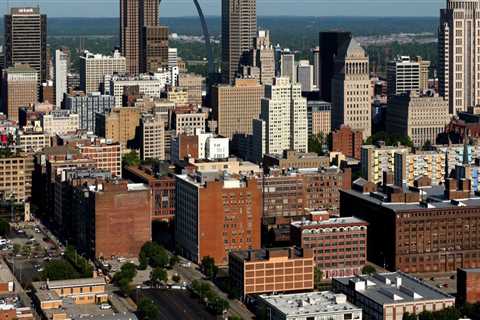 How Many People in St. Louis, MO Live Below the Poverty Line?