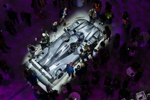 The Guggenheim Hosts the Unveiling of the 20th BMW Art Car