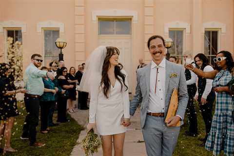 Eccentric & Intimate Marfa Wedding Full of Unique Touches