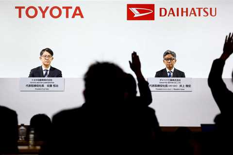 Toyota says president, chairman of scandal-hit Daihatsu unit to step down