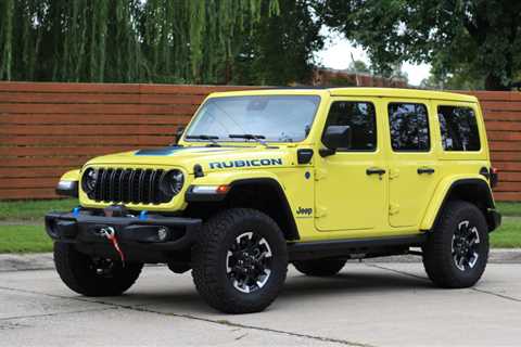 Jeep recalls nearly 200,000 plug-in hybrids over defroster issue