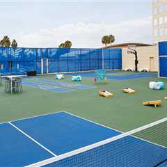 Hotels with Tennis Facilities in Orange County, California