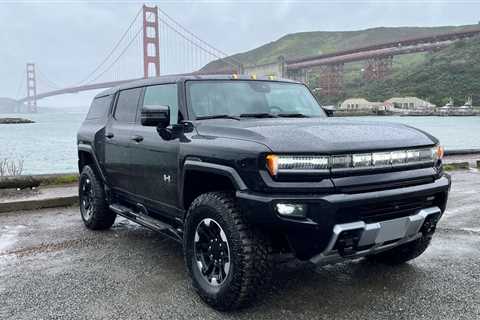 Base GMC Hummer EV2 reportedly dead for the planned 2025 launch year