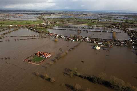 Community nurses hit by severe flooding offered £500 grant