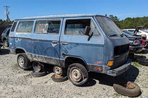 Junkyard Gem: 1982 Volkswagen Vanagon