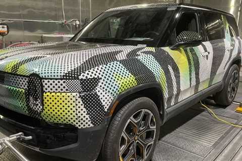 2025 Rivian R1 certification document reveals new battery, wheel options