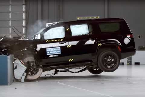 IIHS crash tests 3 large SUVs, Jeep Wagoneer comes out on top