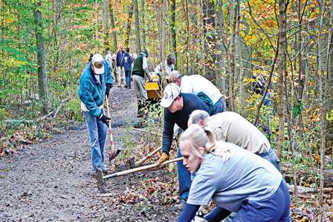 Exploring Volunteer Opportunities with Community Programs in Akron, Ohio