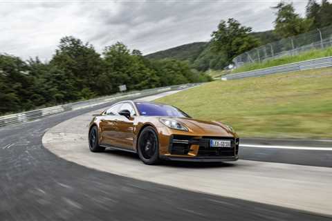 2025 Porsche Panamera sets a new lap record on the Nurburgring