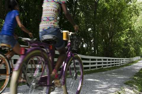 Biking Through Central Kentucky: A Cyclist's Paradise