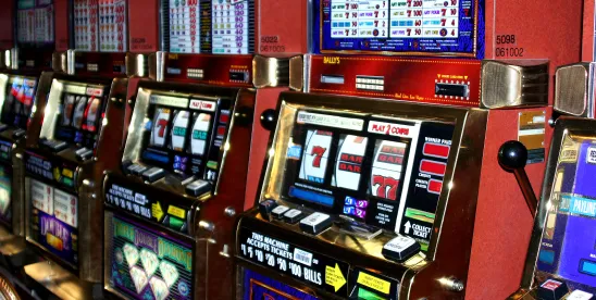 Polymarket Poised to Re-enter US Market Amid Kalshi's Ongoing Legal Battles with Gaming Regulators