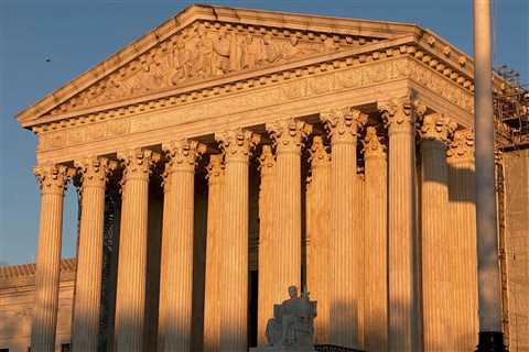 Trump administration urges the court to pause a ruling preventing it from firing Consumer Product..