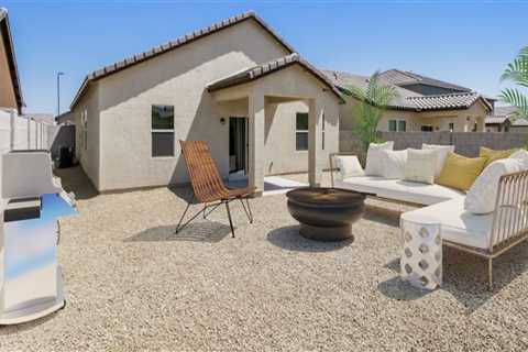 The Importance of Free Financial Education Programs in San Tan Valley, AZ