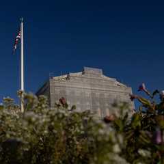 Redistricting cases head for rock bottom