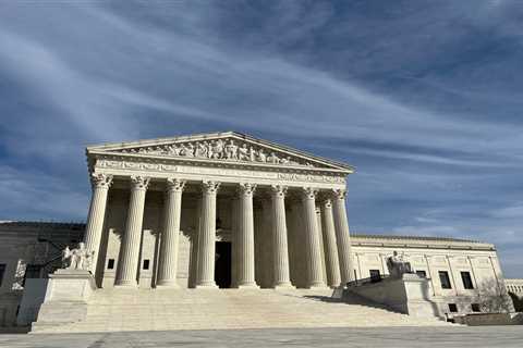 Immigration judges urge Supreme Court to allow lower court ruling against Trump administration to..